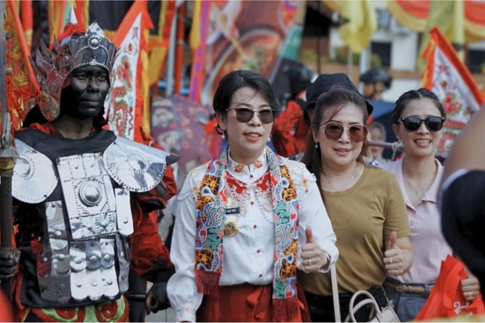 wali-kota-tjhai-chui-mie-festival-cap-go-meh-2026-hadirkan-harmoni-di-singkawang