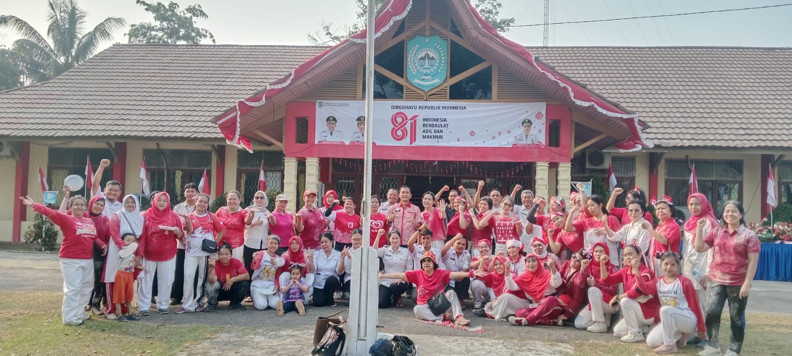 semarak-hari-kemerdekaan-republik-indonesia-ke-81-bersama-tp-pkk-kecamatan-singkawang-timur