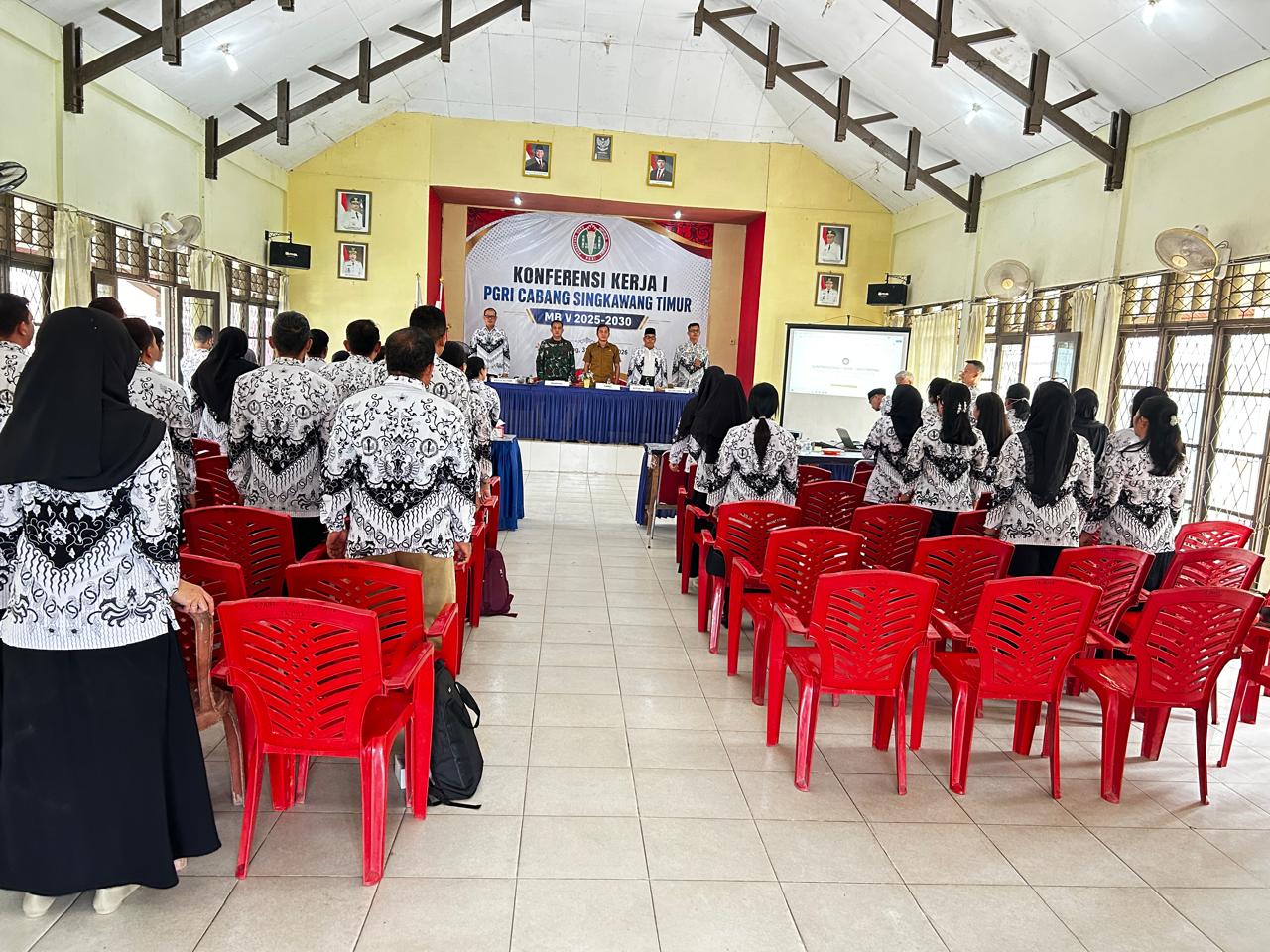 konferensi-kerja-i-pgri-kecamatan-singkawang-timur